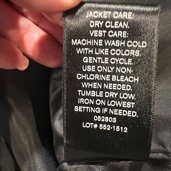 Claiborne men’s black and gray vest zipper front size 42 - Picture 6 of 6